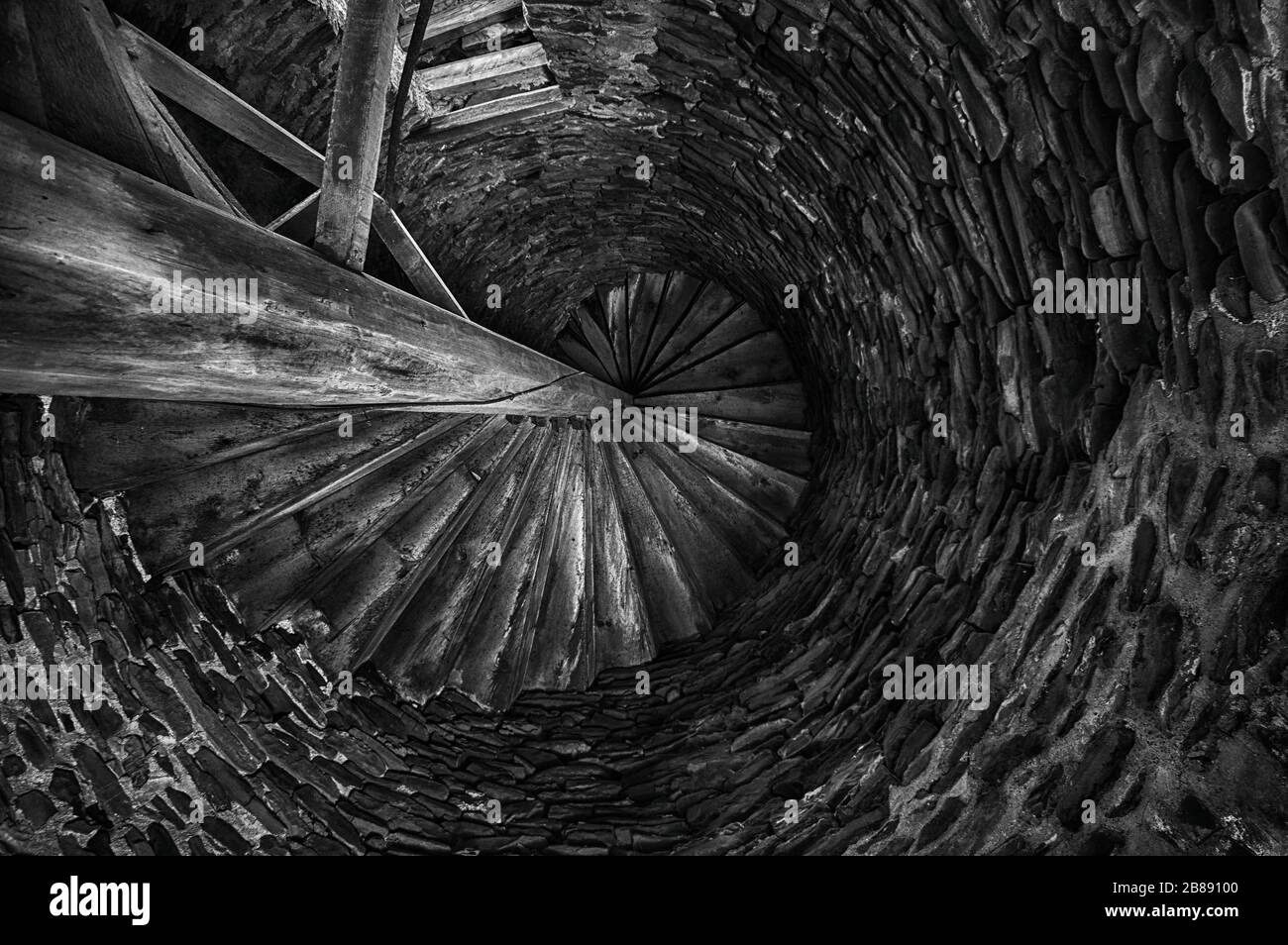 Guardando le scale del faro di Barcellona Foto Stock