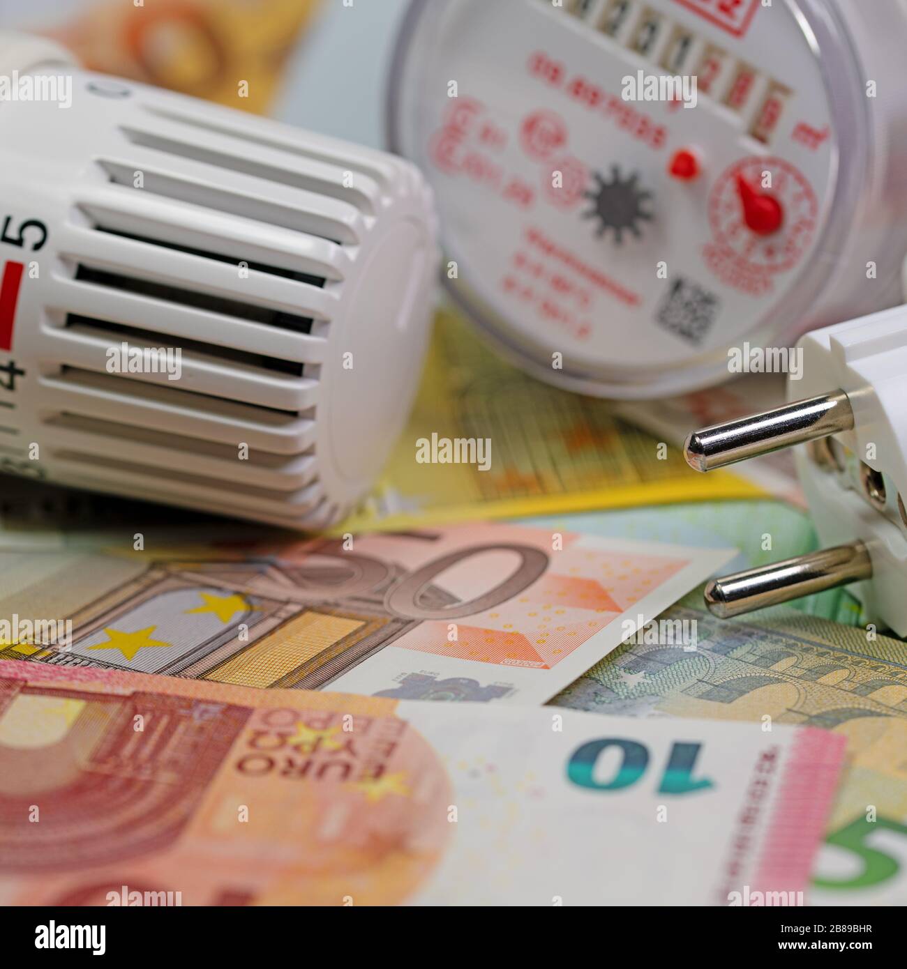 Costi di riscaldamento, costi dell'elettricità, rappresentazione simbolica Foto Stock