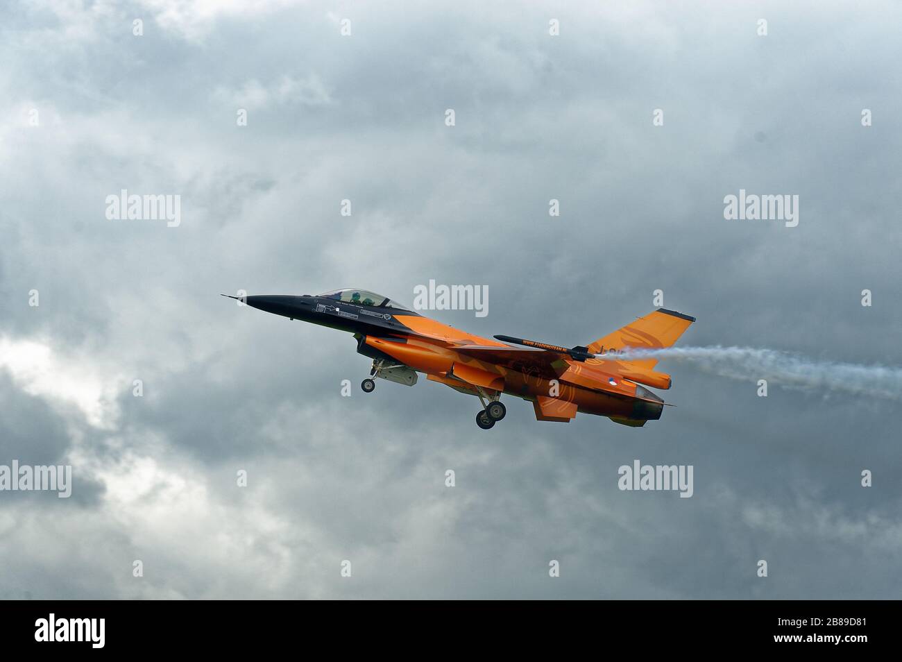 Il team demo olandese F16 ha visto al RAF Leuchars International Airshow 2011 Foto Stock