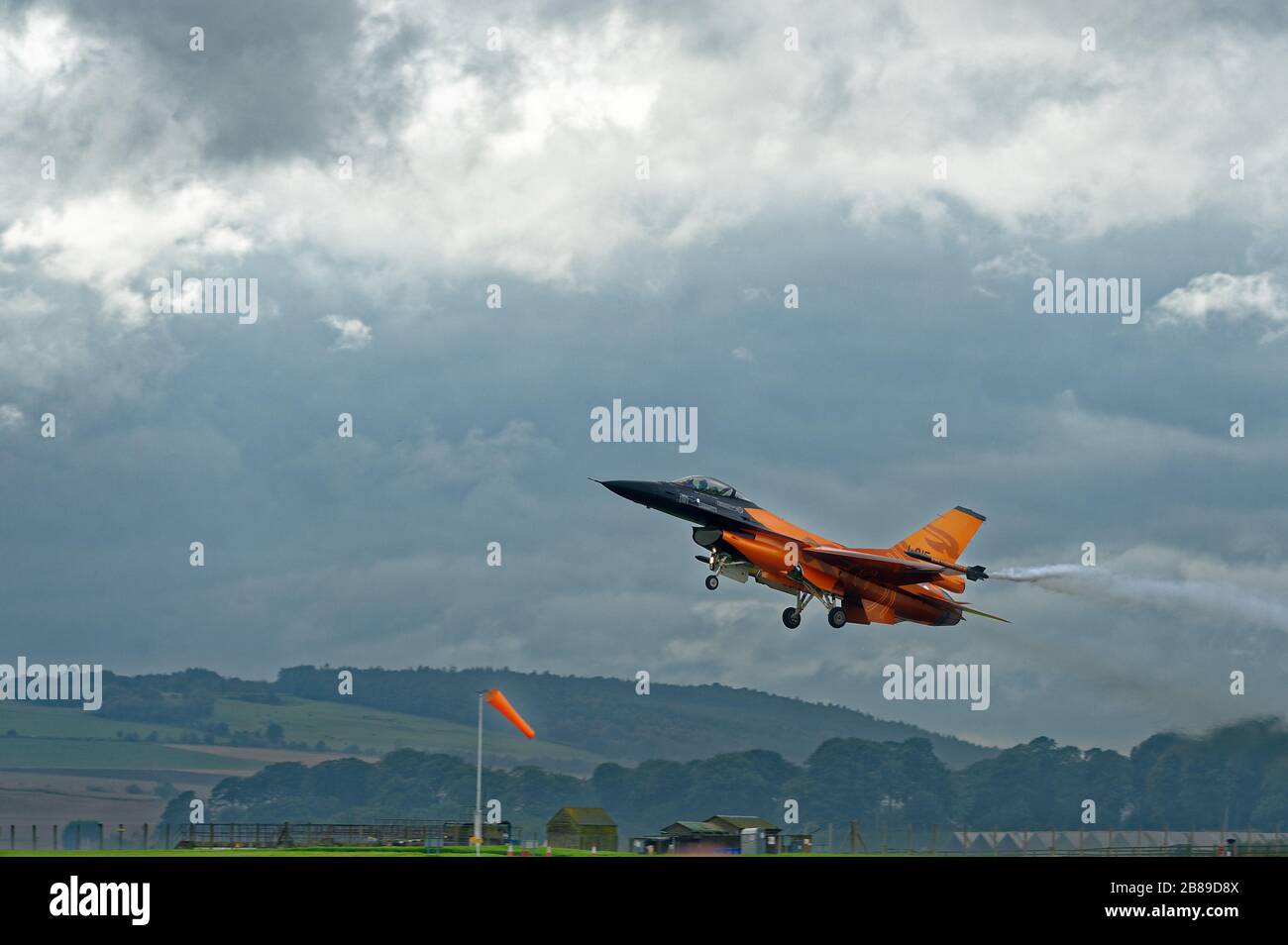 Il team demo olandese F16 ha visto al RAF Leuchars International Airshow 2011 Foto Stock