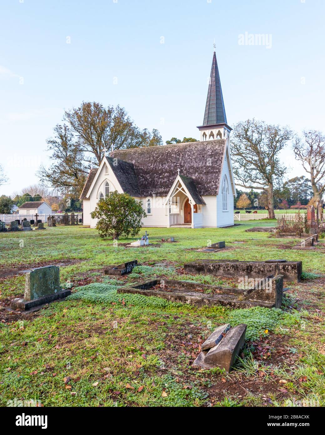 La chiesa della Santissima Trinità a Pakaraka è una delle proprietà del patrimonio più antiche e significative della Nuova Zelanda, con un elenco del patrimonio di Categoria uno. Foto Stock