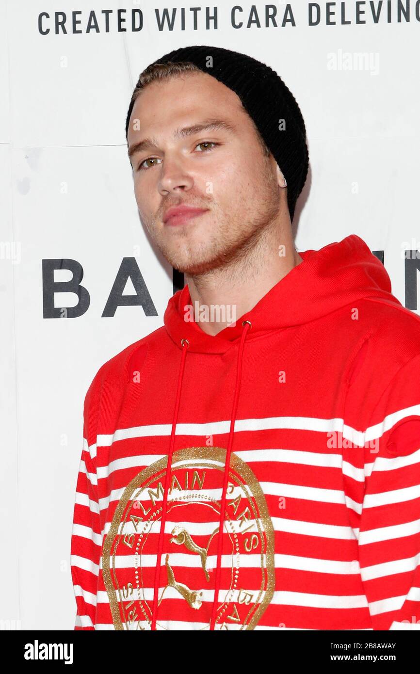 21 novembre 2019, Los Angeles, CA, Stati Uniti d'America: LOS ANGELES - 21 NOVEMBRE: Matthew Noszka al 'PUMA x Balmain- creato con Cara Delevingne' LA Launch Event presso il Milk Studios il 21 novembre 2019 a Los Angeles, CA (Credit Image: © Kay Blake/ZUMA Wire) Foto Stock