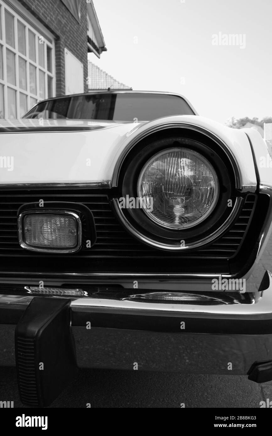 Primo piano di un'auto statunitense dagli anni '70 o '80, Germania Foto Stock