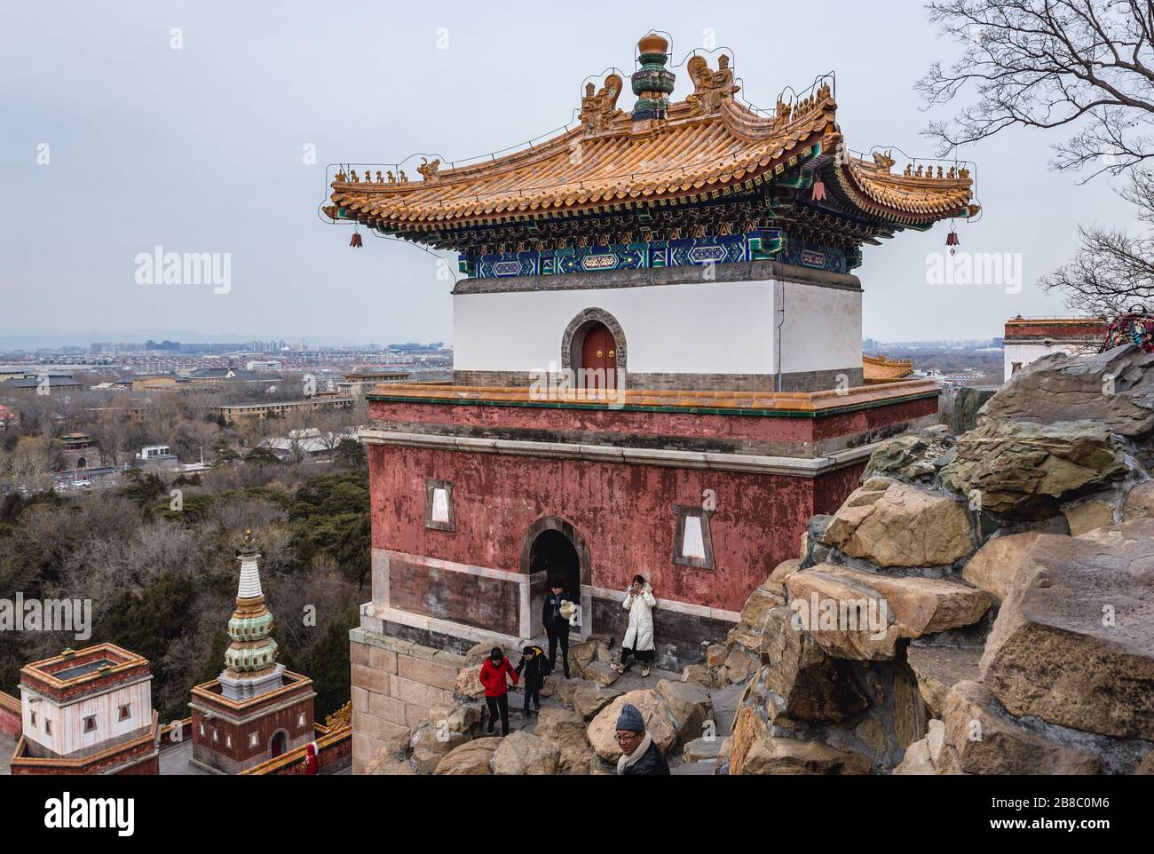 Uno degli edifici del Complesso Di Quattro grandi regioni - mix di stile tibetano e cinese tempio sulla Collina Della Longevità nel Palazzo d'Estate di Pechino, Cina Foto Stock