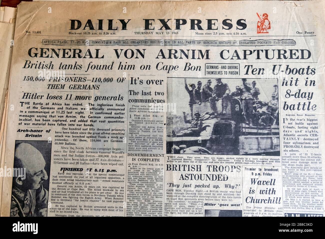 Il titolo del quotidiano "General von Arnim catturato" Daily Express durante la seconda guerra mondiale sulla prima pagina 13 maggio 1943 a Londra Inghilterra Regno Unito Foto Stock Il titolo del quotidiano "General von Arnim catturato" Daily Express durante la seconda guerra mondiale sulla prima pagina 13 maggio 1943 a Londra Inghilterra Regno Unito Foto Stock