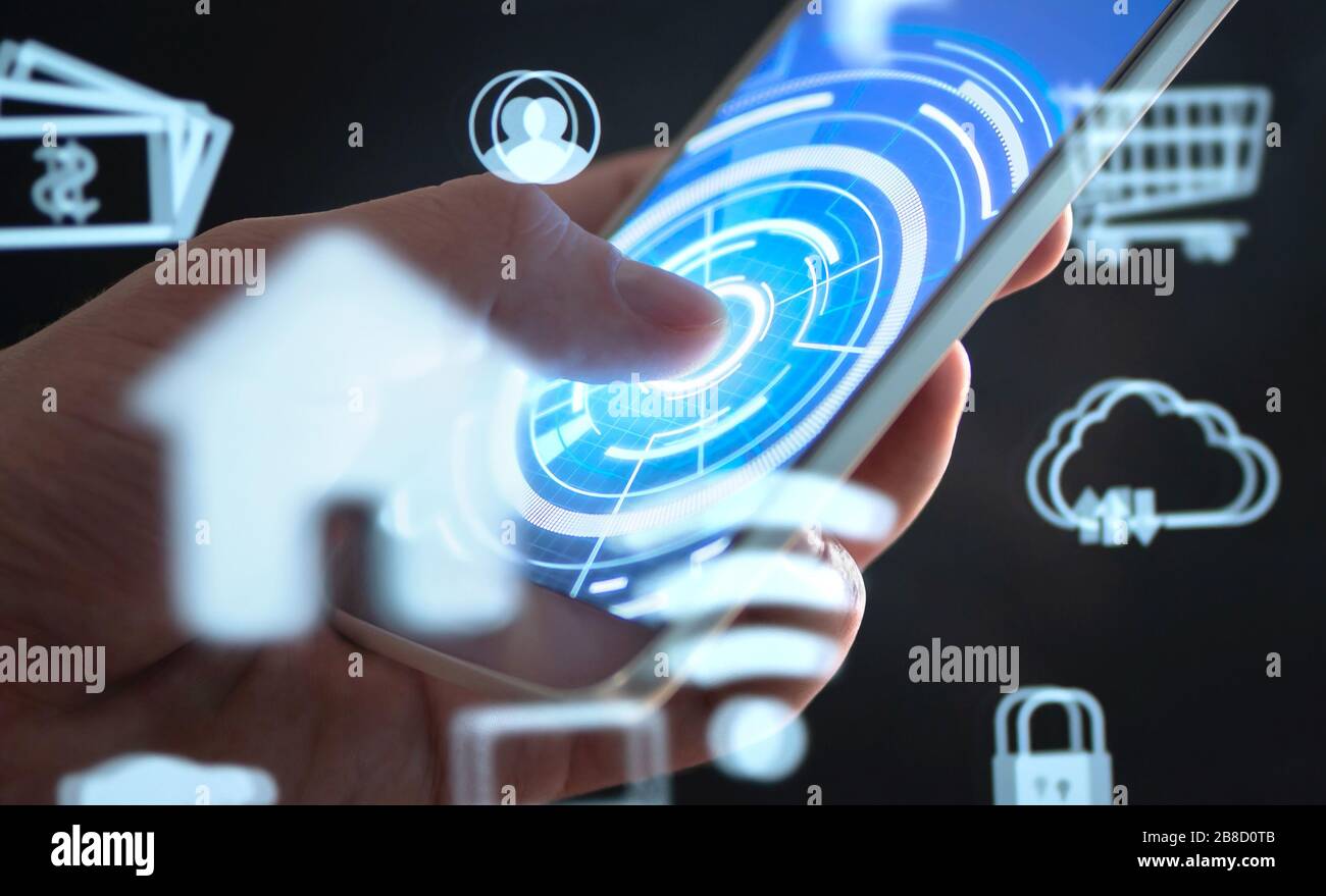 Tecnologia di telefonia mobile futura per controllare la casa intelligente. Interfaccia app per telefoni cellulari con DATI IoT e AR astratti. Tecnologia di realtà aumentata futuristica. Foto Stock
