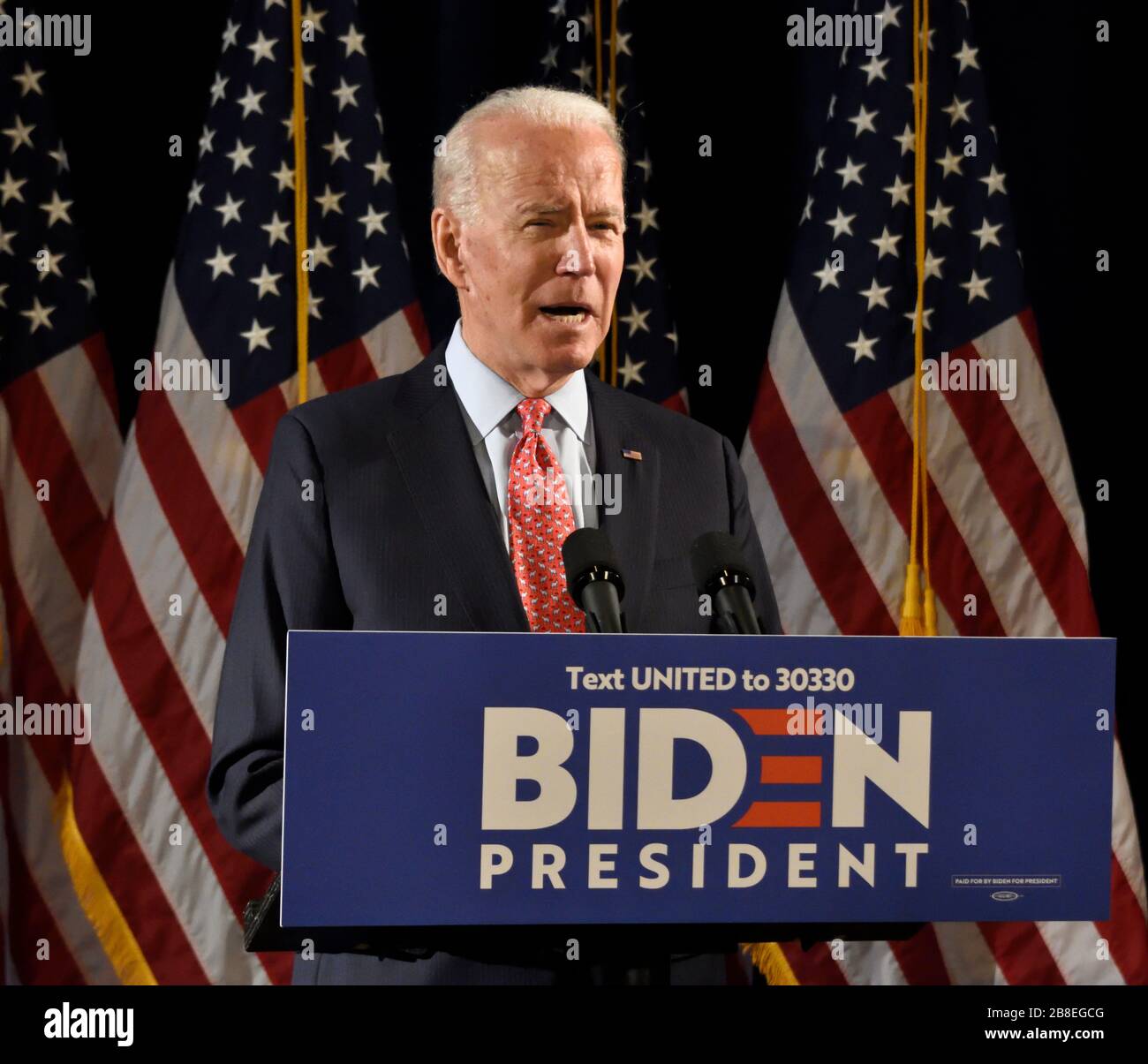 WILMINGTON, DE, USA - 12 MARZO 2020: Joe Biden fornisce osservazioni sulla risposta al Coronavirus (COVID-19) emergenza di salute pubblica all'Hotel Du Pont. Foto Stock