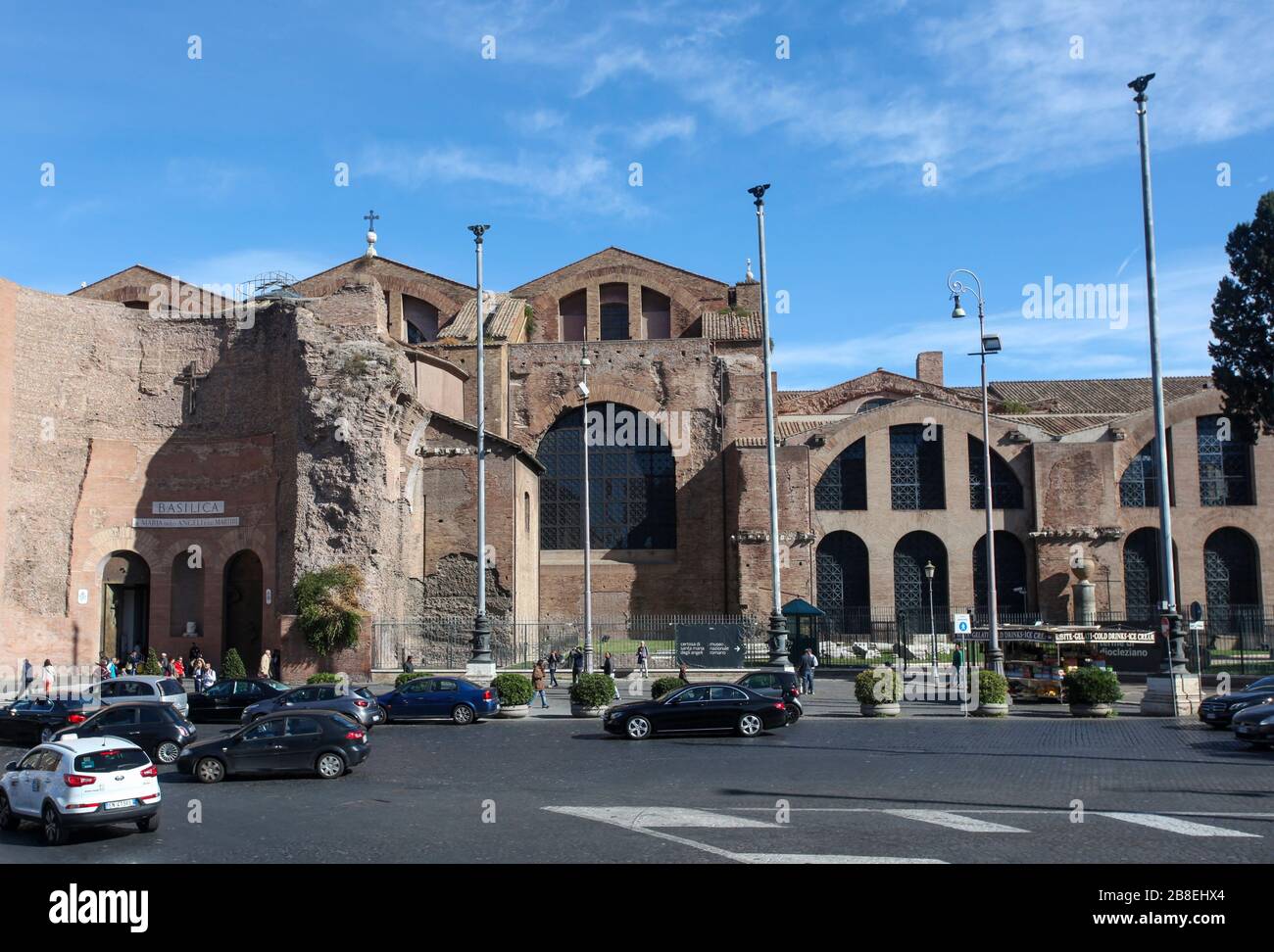 La Basilica di Santa Maria degli Angeli e dei Martiri (Santa Maria degli Angeli e dei Martiri) è una basilica e una chiesa titolare a Roma Foto Stock