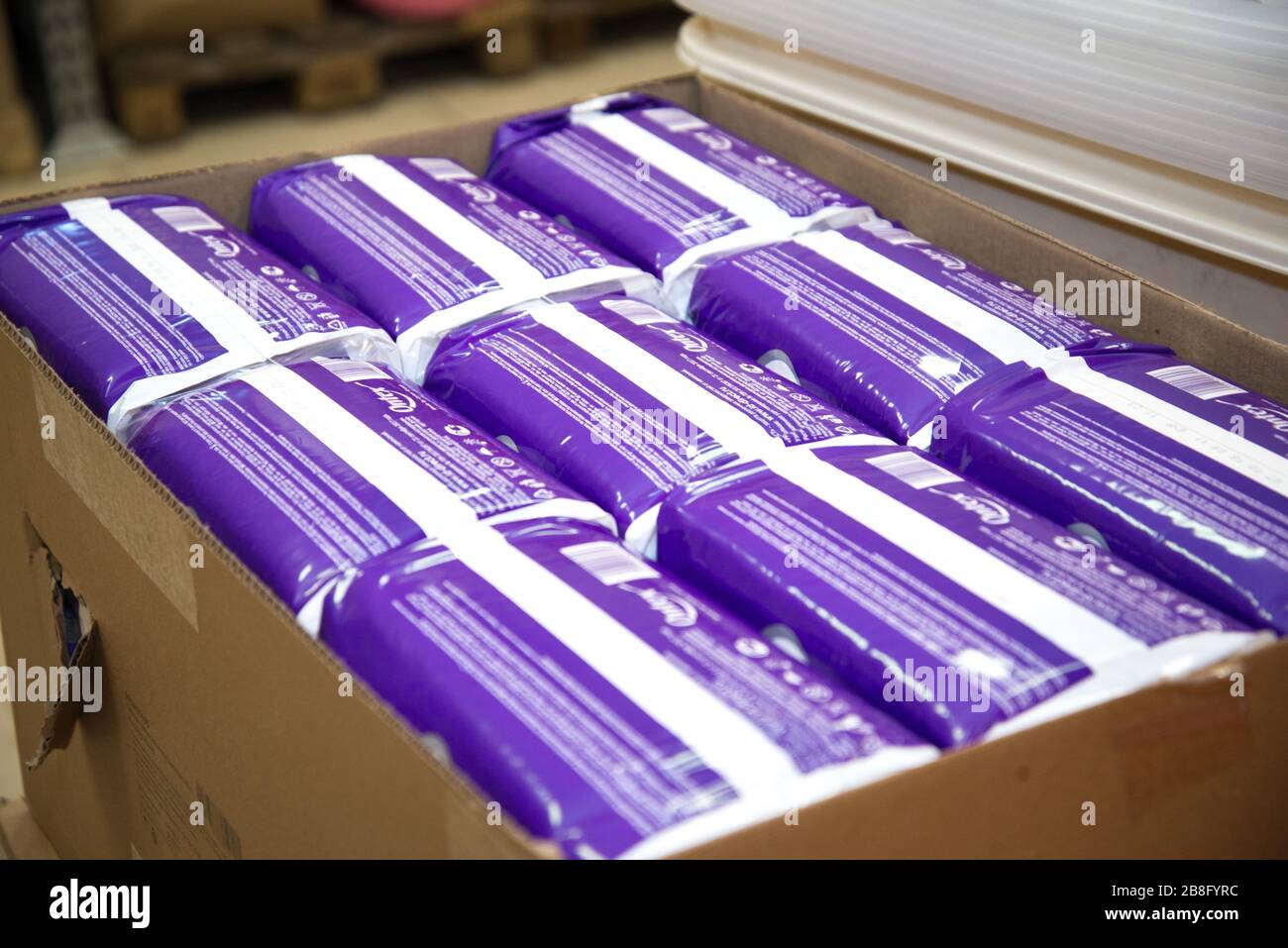 Mosca, Russia - Marzo 2020: Prodotti per la pulizia all'ingrosso di prodotti per l'igiene durante l'epidemia virale Foto Stock