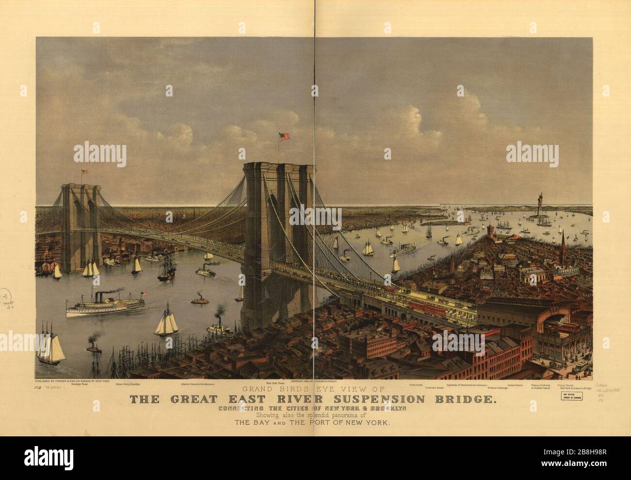 Vista dall'alto del Great East River Suspension Bridge. Collegando le città di New York e Brooklyn si gode anche lo splendido panorama della baia e di parte di New York. Foto Stock