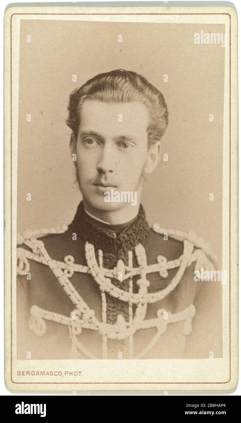 Granduca Paul Alexandrovich, ritratto testa e spalle, rivolto a sinistra Foto Stock