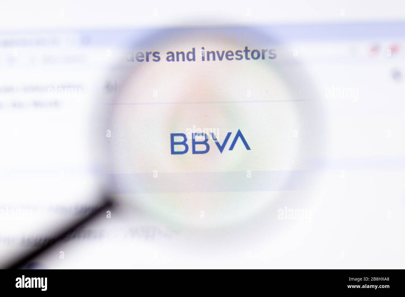 Los Angeles, California, USA - 20 marzo 2020: Banco Bilbao Vizcaya Argentaria BBVA logo aziendale sul sito web primo piano sullo schermo, illustrativo Foto Stock