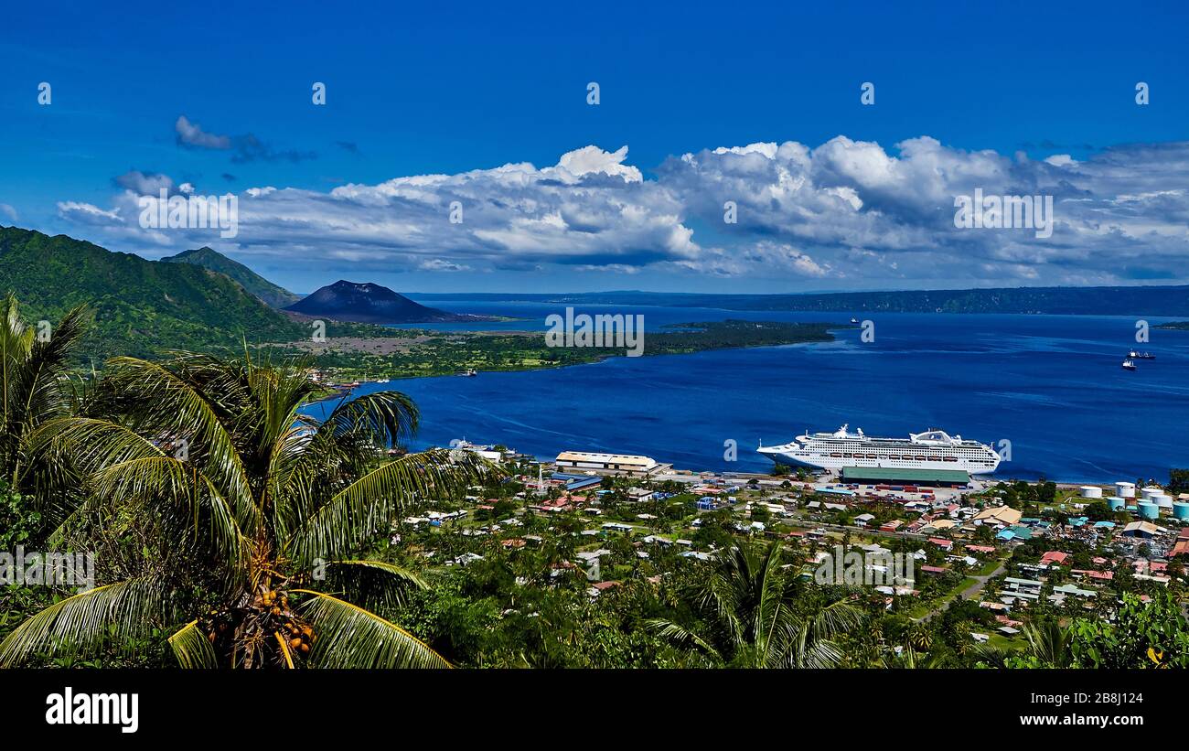 Rabaul è un comune della provincia orientale della Nuova Gran Bretagna, nell'isola della Nuova Gran Bretagna, nel paese della Papua Nuova Guinea. La Nuova Gran Bretagna è un'isola di circa 60 abitanti Foto Stock