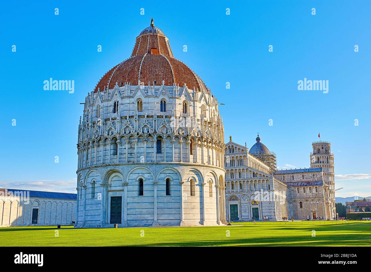 Il Battistero di San Giovanni (in italiano Battistero di San Giovanni) è un edificio ecclesiastico romano cattolico a Pisa. Costruzione iniziata Foto Stock