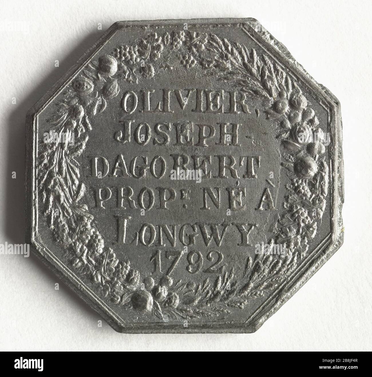 Elezione di Joseph Dagobert Olivier (1792-1872) en tant que représentant du Pas-de-Calais nell'Assemblea costituente, 1848 (titolo factice) Eléction de Joseph Dagobert Olivier (1792-1872) en tant que représentant du Pas-de-Calais à l'Assemblée costitutante. Cuivre, 1848. Parigi, musée Carnavalet. Foto Stock