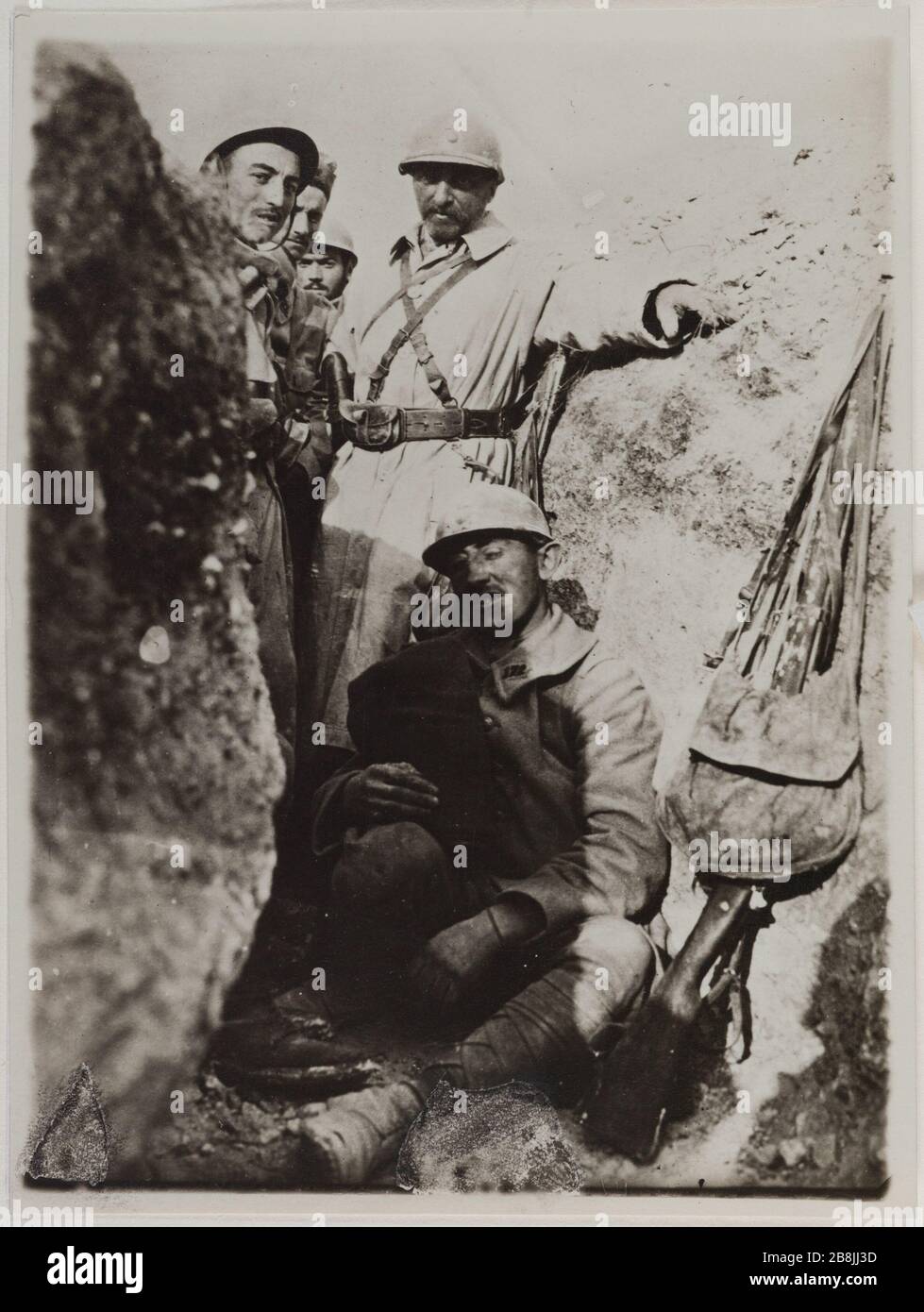 Georges Hugo soldato in uniforme nella prima guerra mondiale Anonyme. Georges Hugo en unie de soldat pendant la Première Guerre mondiale. Tirage gélatino-argentique développé. 1915. Parigi, Maison de Victor Hugo. Foto Stock