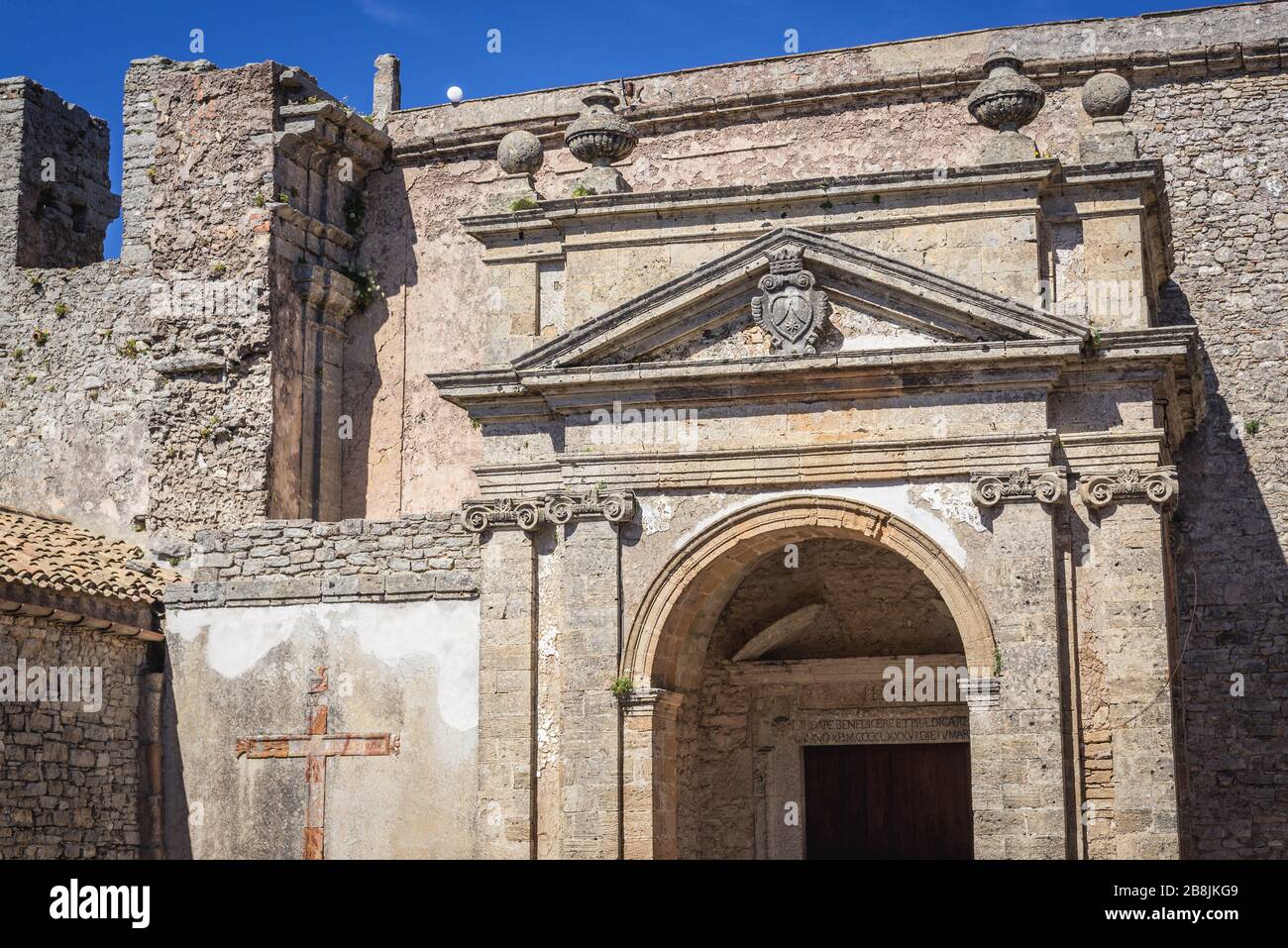 Antica chiesa di San Domenico a Erice storica città sul Monte Erice in provincia di Trapani in Sicilia, Italia meridionale Foto Stock