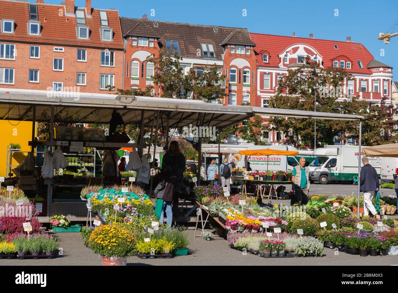 Giornata di mercato a Blücher Platz, quartiere residenziale superiore di Kiel, capitale dello Schleswig-Holstein, Germania del Nord, Europa Centrale Foto Stock