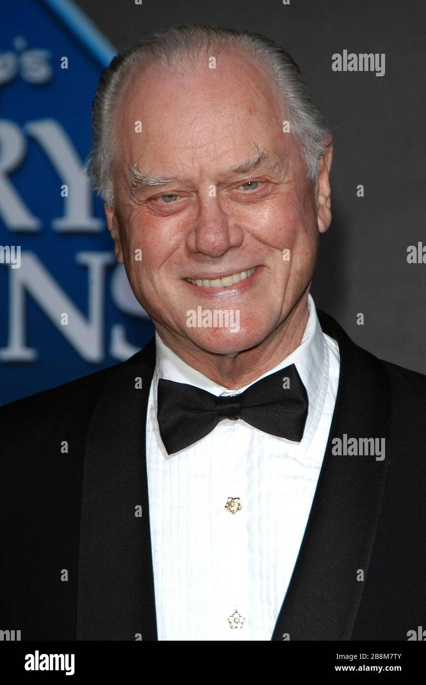 Larry Hagman al 'Mary Poppins' 40° anniversario Special Edition DVD Pre-Premiere Gala tenuto presso l'El Capitan a Hollywood, California. L'evento si è svolto martedì 30 novembre 2004. Photo by: SBM / PictureLux - file Reference n. 33984-10857SBMPLX Foto Stock