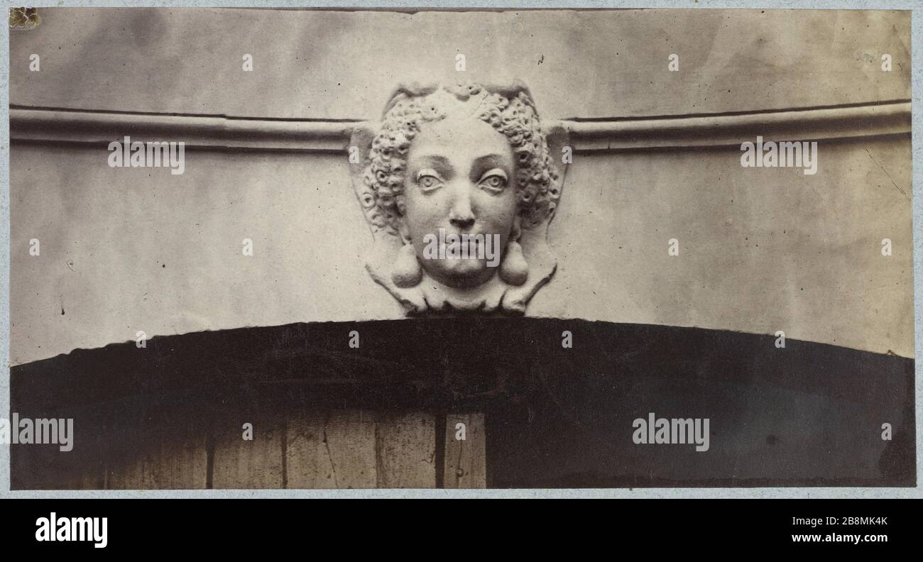 Hotel Beauvais. Hotel Beauvais, 68 François Miron Street, 4 ° distretto, Parigi. Le Marais. Hôtel de Beauvais, 68 rue François-Miron, Parigi (IVème arr.). Photographie de Pierre Emonts (1831-1912). Albuminé di papier. Entre 1862 e 1905. Parigi, musée Carnavalet. Foto Stock