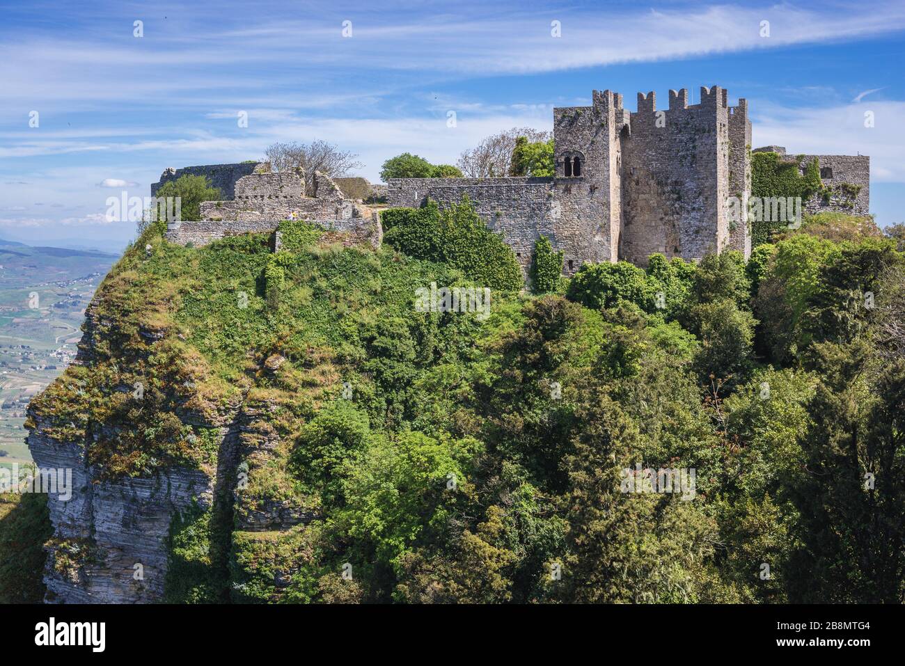 Castello Normanno di Erice, città storica conosciuta anche come Castello di Venere sul Monte Erice in provincia di Trapani in Sicilia, nel sud Italia Foto Stock