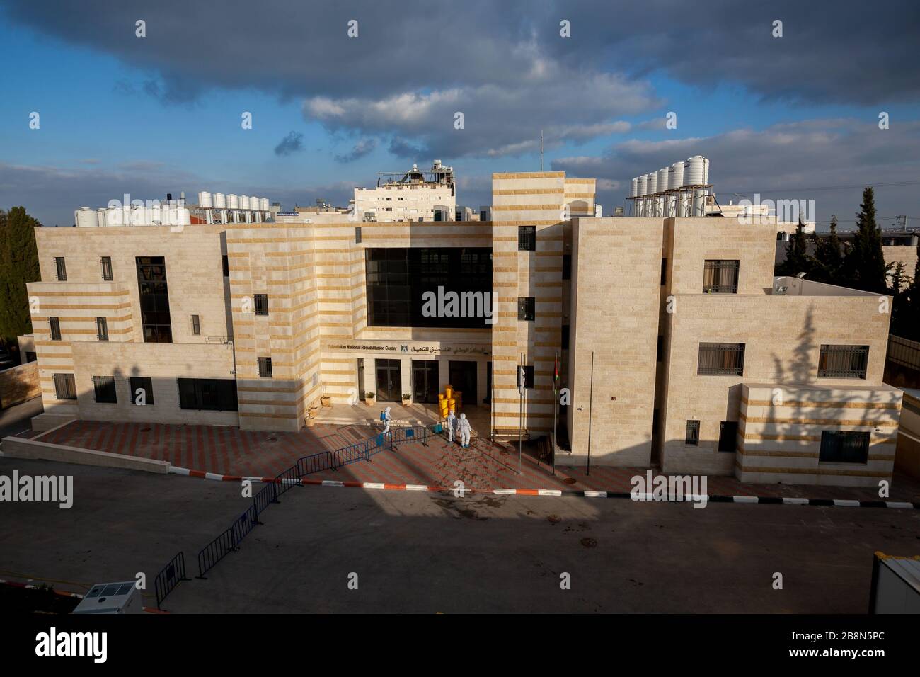 Betlemme. 22 marzo 2020. La foto scattata il 22 marzo 2020 mostra un ospedale improvvisato per gravi casi di COVID-19, nella città di Betlemme in Cisgiordania. Domenica le autorità palestinesi hanno dichiarato un blocco di 14 giorni sulla Cisgiordania nel quadro delle misure volte a combattere la diffusione della pandemia di coronavirus. La Palestina ha annunciato che i casi di coronavirus nei territori palestinesi hanno raggiunto 59, di cui 17 recuperi. Credit: Luay Sababa/Xinhua/Alamy Live News Foto Stock