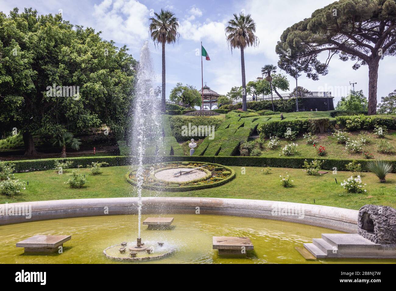 Giardino Bellini chiamato anche Villa Bellini, il parco più antico di Catania, seconda città più grande dell'isola siciliana d'Italia Foto Stock