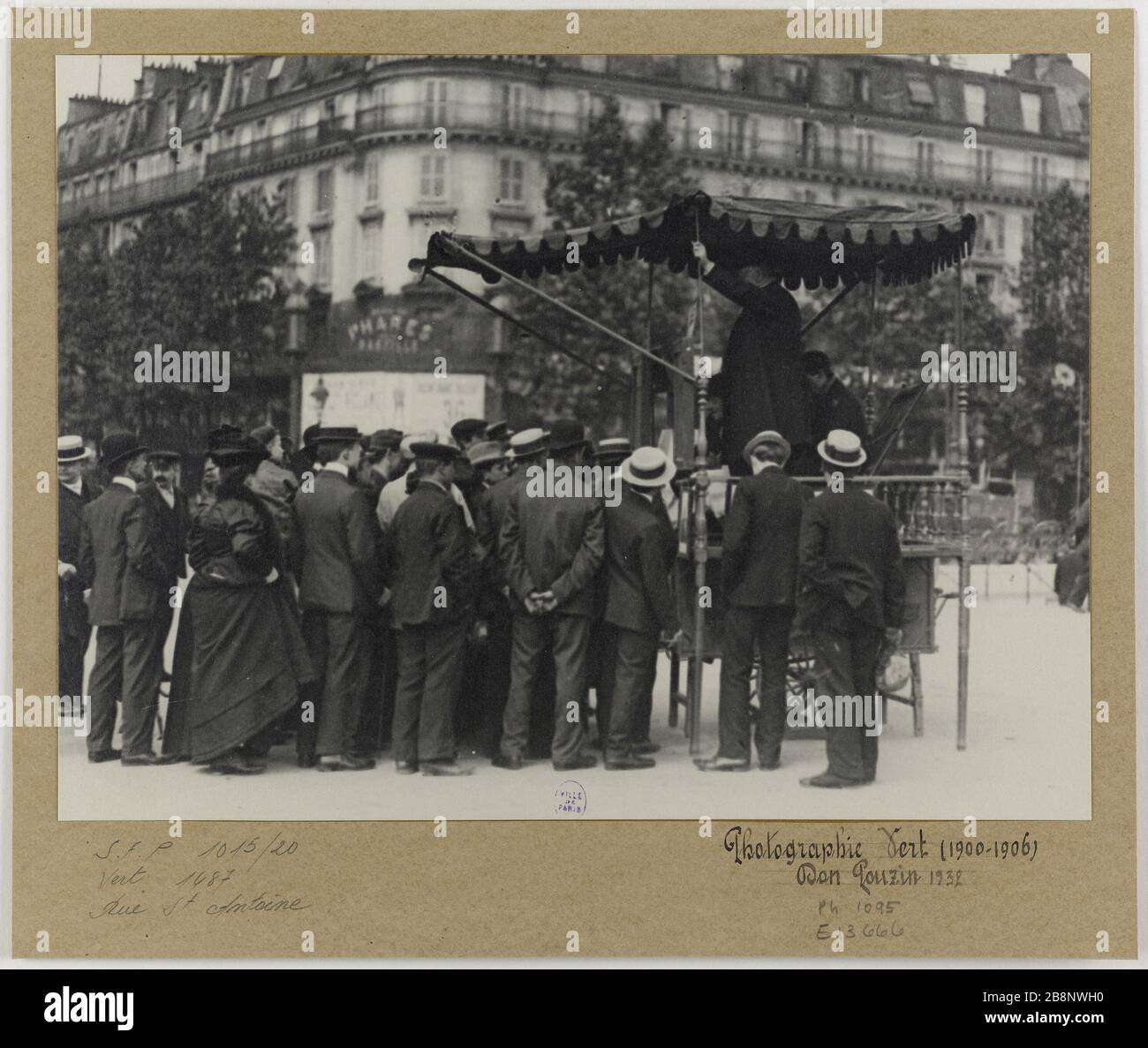 Camelot Camelot. Photographie de Louis Vert (1865-1924). Gélatino-bromure sur velours papier. Entre 1900 e 1906. Parigi, musée Carnavalet. Foto Stock