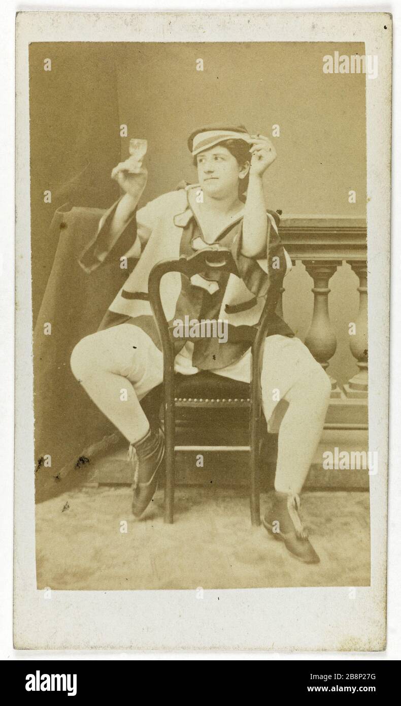 Ritratto di Maria Morel, cantante di sostegno e attrice teatrale. Portrait de Maria Morel, choriste et attrice de théâtre. Carte de visite (recto). Tirage sur papier albuminé. 1860-1890. Anonima fotographie. Parigi, musée Carnavalet. Foto Stock