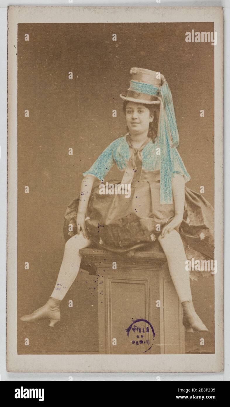 Ritratto dei nipoti di Ortense, attrice teatrale tra il 1865 e il 1876. Anonyme. Portrait d'Hortense Neveux, attrice de théâtre entre 1865 et 1876. Carte de visite (recto). Tirage sur papier albuminé. 1860-1890. Parigi, musée Carnavalet. Foto Stock