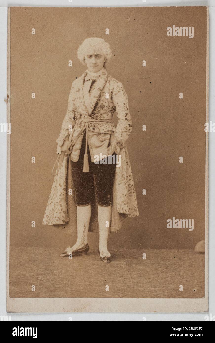 Ritratto di Georgette Viguier, ha detto Georgette Olivier teatro attrice tra il 1857 e il 1875. Anonyme. Portrait de Georgette Viguier, dite Georgette Olivier, attrice de théâtre entre 1857 et 1875. Carte de visite (recto). Tirage sur papier albuminé. 1860-1890. Parigi, musée Carnavalet. Foto Stock