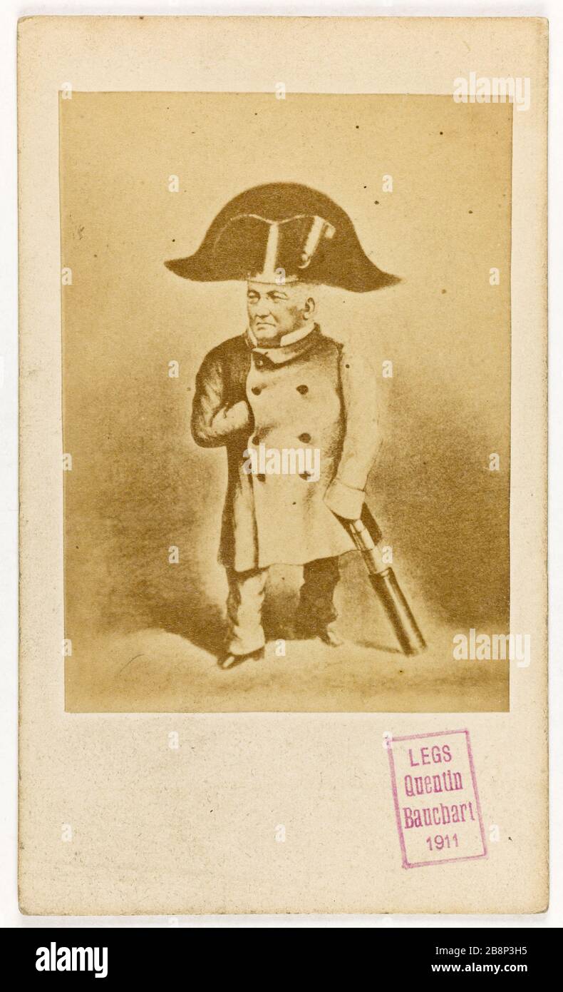 Caricatura di Adolphe Thiers (1797-1877), storico, statista, primo presidente della terza Repubblica Caricatura d'Adolphe Thiers (1797-1877), historien, homme d'état, Premier président de la Troisième République. Carte de visite (recto). Anonima fotographie. Tirage sur papier albuminé, 1860-1877. Parigi, musée Carnavalet. Foto Stock