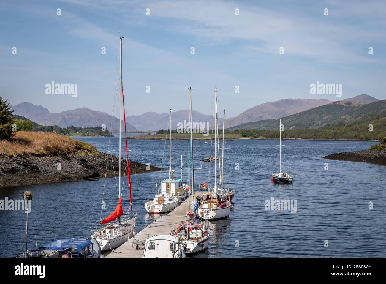 Barche a Loch Leven, Perth e Kinross, Scozia, Regno Unito - 14 maggio 2019 Foto Stock