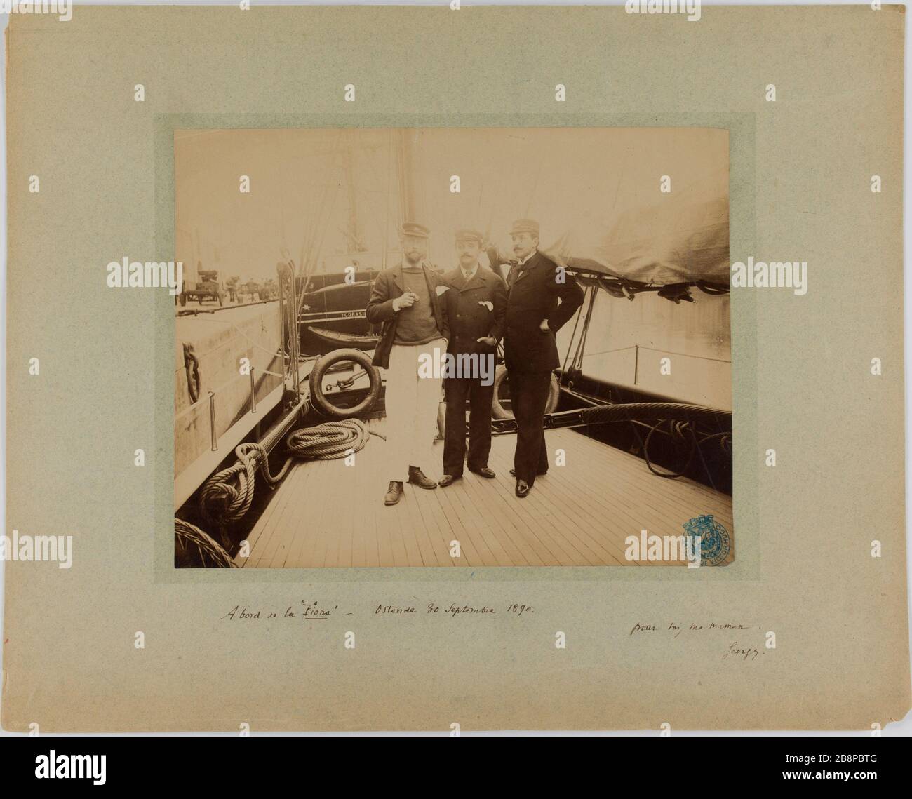 Georges Hugo a bordo di 'Fionaa' in Ostenda Anonyme. 'Georges Hugo à bord du Bateau 'la Fiona' à Ostende'. Tirage sur papier albuminé. 1890-1890. Parigi, Maison de Victor Hugo. Foto Stock