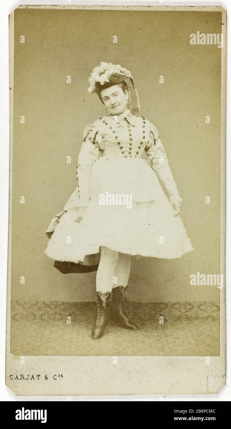 Ritratto di Armande Morel, attrice teatrale. Portrait d'Armande Morel, attrice de théâtre. Carte de visite (recto). Tirage sur papier albuminé. 1860-1890. Photographie de Carjat & Cie Paris, musée Carnavalet. Foto Stock
