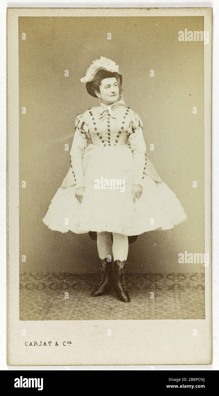 Ritratto di Armande Morel, attrice teatrale. Portrait d'Armande Morel, attrice de théâtre. Carte de visite (recto). Tirage sur papier albuminé. Avant 1866. Photographie de Carjat & Cie Paris, musée Carnavalet. Foto Stock
