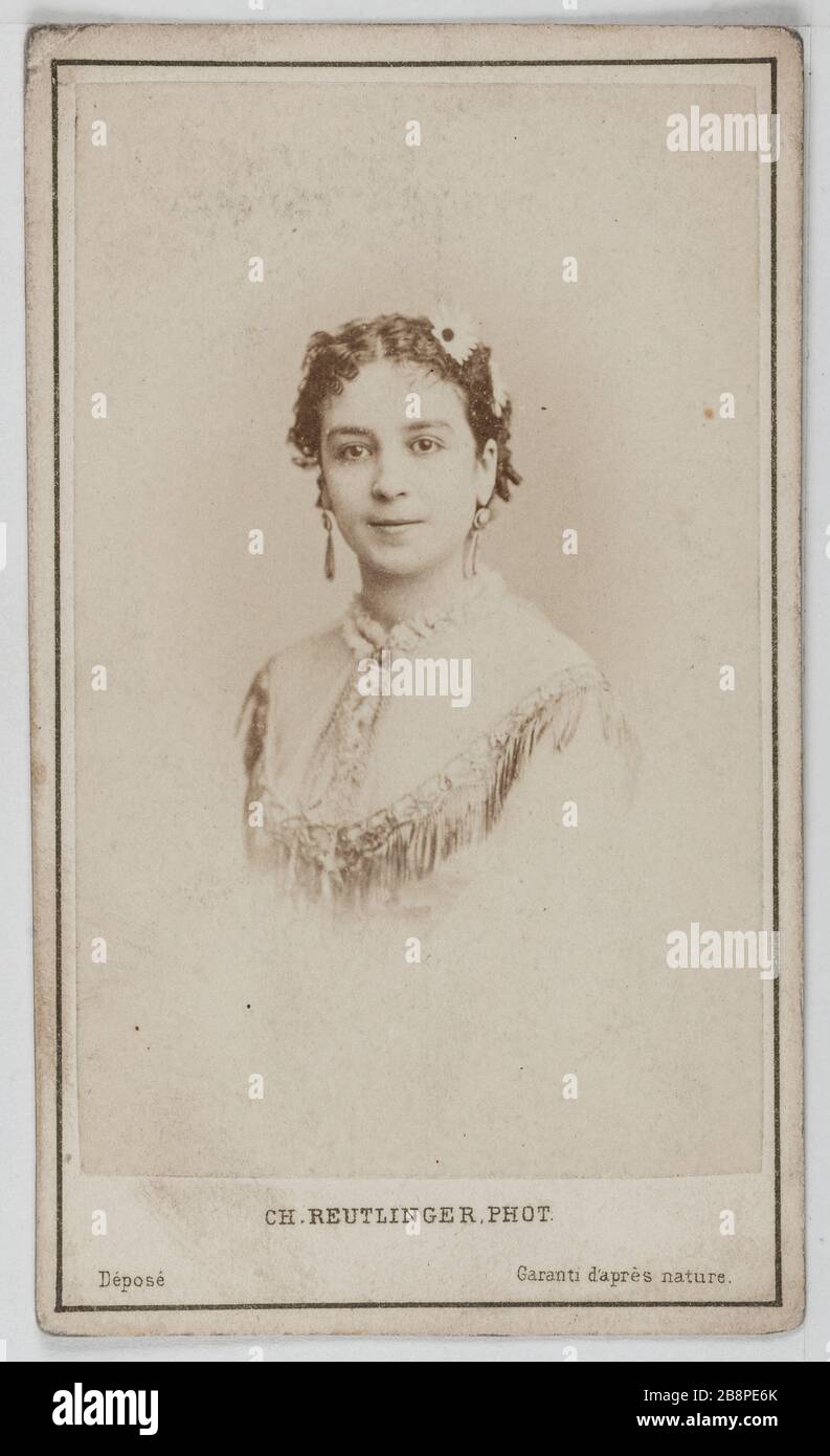 Ritratto dei nipoti di Ortense, attrice teatrale tra il 1865 e il 1876. Portrait d'Hortense Neveux, attrice de théâtre entre 1865 et 1876. Carte de visite (recto). Photographie de Charles Reutlinger (1816-1880). Tirage sur papier albuminé. 1860-1890. Parigi, musée Carnavalet. Foto Stock