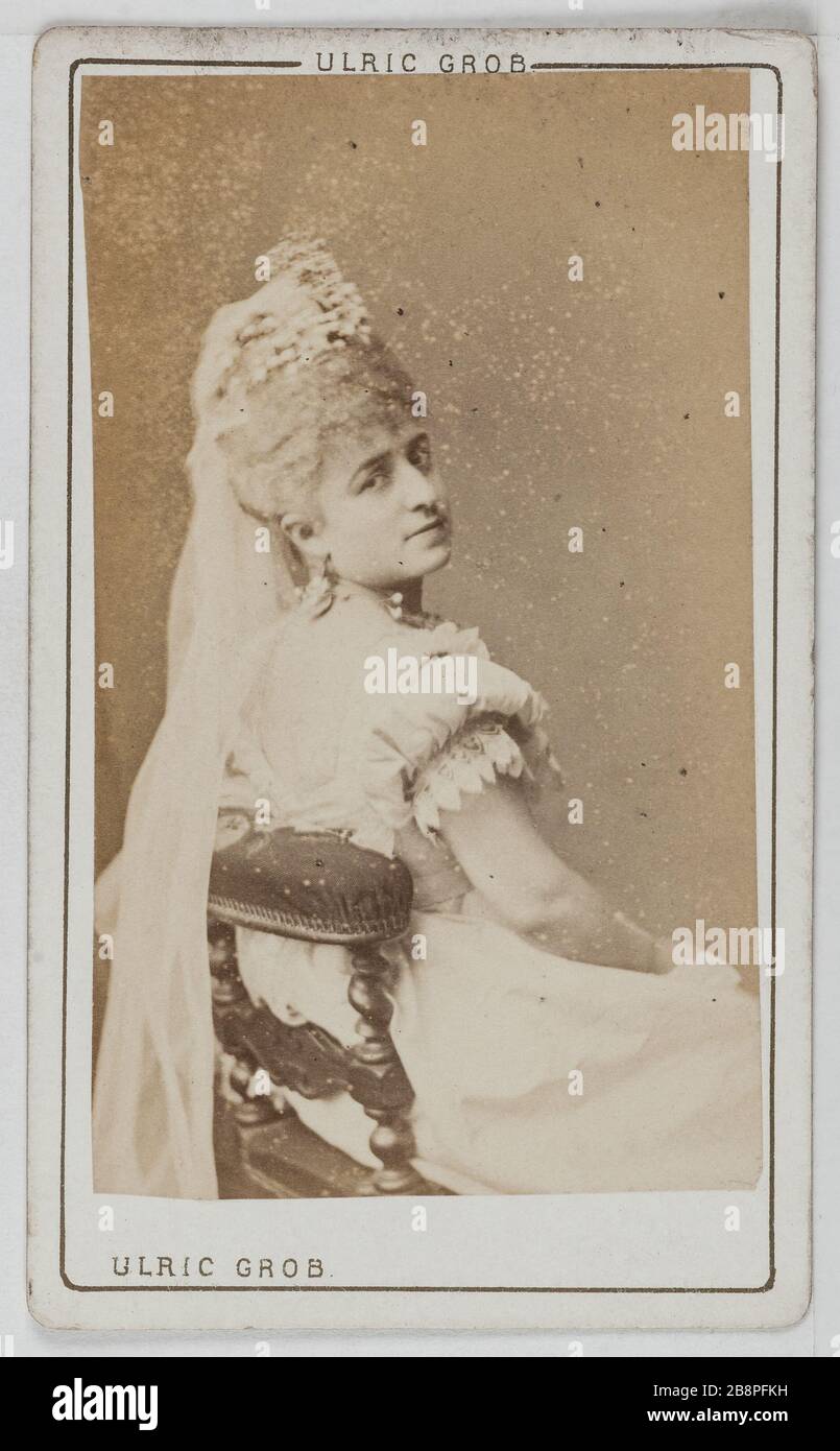 Ritratto di Josephine Panseron (-1890), attrice teatrale tra il 1868 e il 1888. Ulric Grob. Portrait de Joséphine Panseron (décédée en 1890), attrice de théâtre entre 1868 et 1888. Carte de visite (recto). Tirage sur papier albuminé. 1860-1890. Parigi, musée Carnavalet. Foto Stock