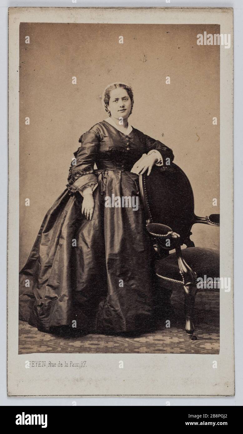 Ritratto di Maria Josephine Protat (1839-1906), attrice teatrale. Ritratto di Maria Joséphine Protat (1839-1906), attrice de théâtre. Carte de visite (recto). Photographie de Jacques Eugène Feyen. Tirage sur papier albuminé, 1860-1890. Parigi, musée Carnavalet. Foto Stock