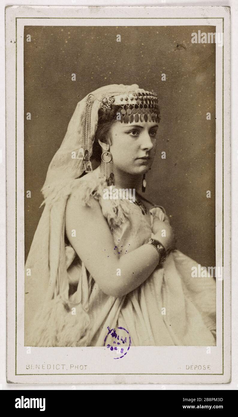 Ritratto di Marie Roze, (chiamato Ponsin Mary, moglie del signor Mapteson), (1846-1926), (cantante e attrice) Benedetto. Ritratto de Marie Roze, (Marie Ponsin, épouse de MR Mapteson, dite), (1846-1926), chanteuse et attrice. Carte de visite (recto). Tirage sur papier albuminé, 1860-1890. Parigi, musée Carnavalet. Foto Stock