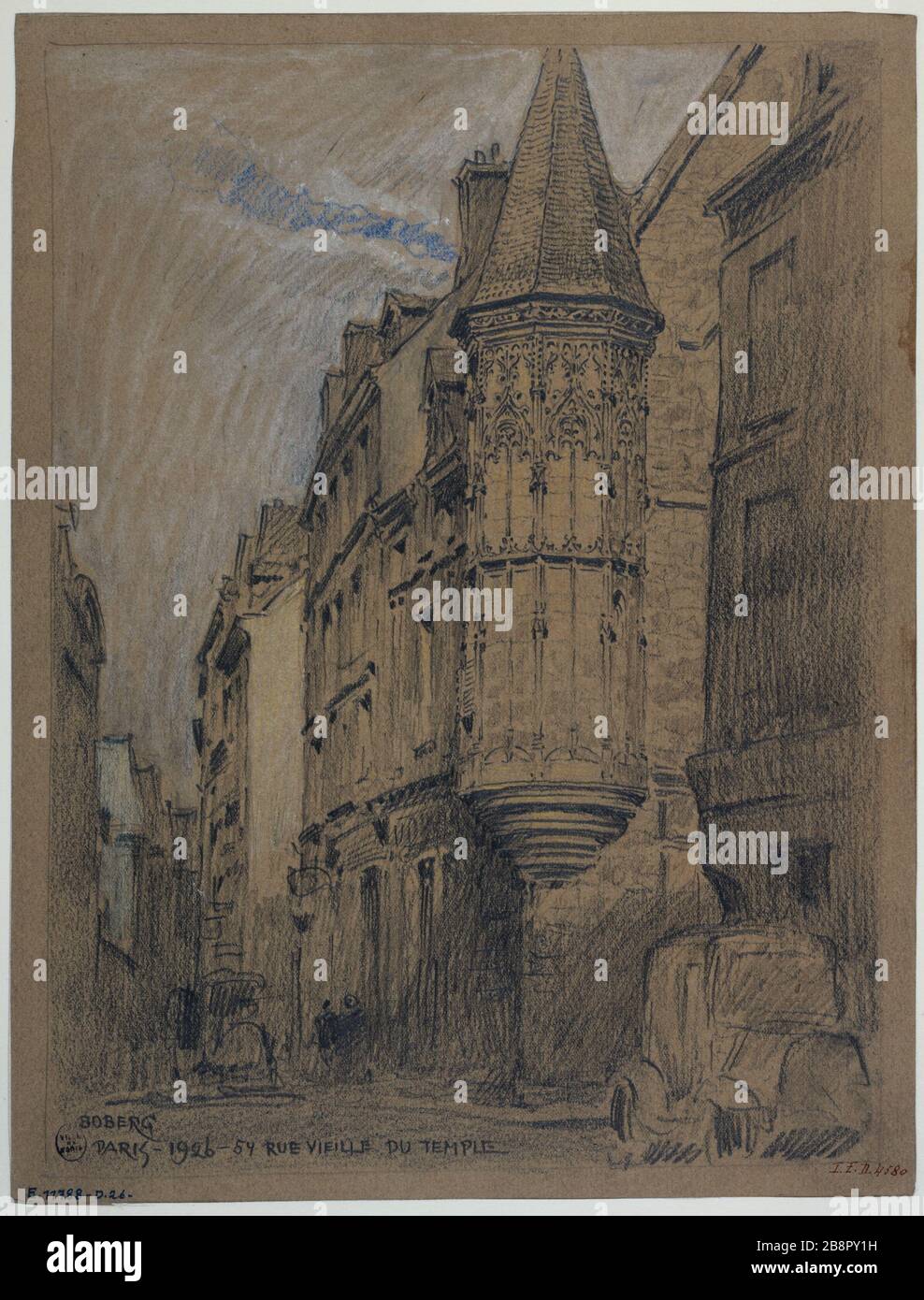 La casa No. 54 rue Vieille-du-Temple Gustave Ferdinand Boberg (1860-1946), architecte suédois. La maison n°54 rue Vieille-du-Temple. Crayon rehaussé de craie blanche et crayon de couleur bleue. Parigi (IVème arr.), 1926. Parigi, musée Carnavalet. Foto Stock