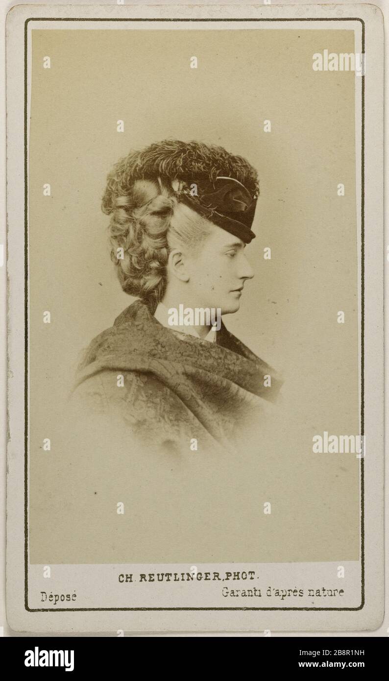 Ritratto di Belly (attrice) Charles Reutlinger (1816-1880). Portrait de Belly, (attrice). Carte de visite (recto). Tirage sur papier albuminé. 1870-1890. Parigi, musée Carnavalet. Foto Stock