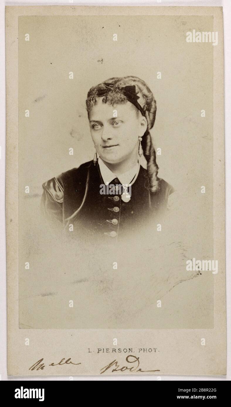 Ritratto di Amélie Bode (attrice) Pierre-Louis Pierson (1822-1913). Ritratto d'Amélie Bode (attrice). Carte de visite (recto). Tirage sur papier albuminé. 1870-1890. Parigi, musée Carnavalet. Foto Stock