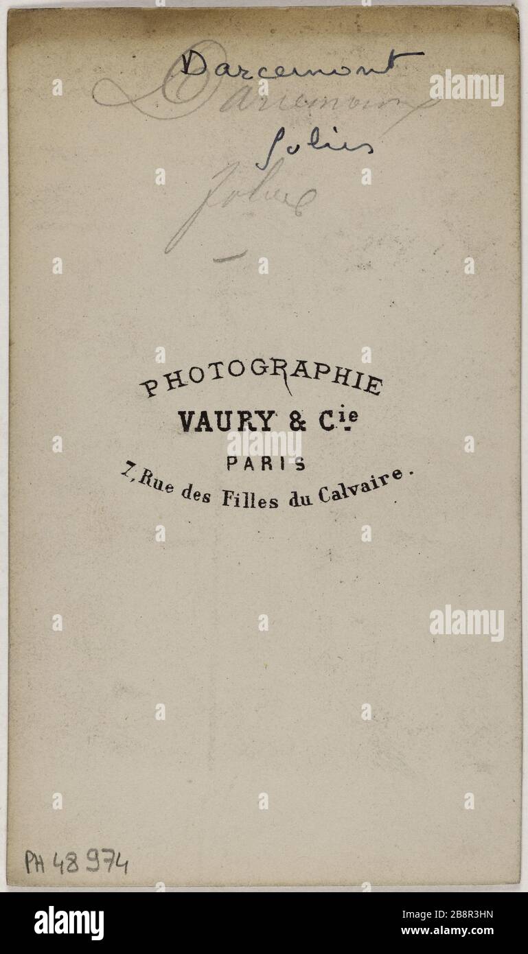 Ritratto di Darcemont (attrice dramma Follies) Ritratto di Darcemont, attrice aux Folies drammatique. Carte de visite (verso). Tirage sur papier albuminé. 1860-1890. Photographie de Vaury et Cie Paris, musée Carnavalet. Foto Stock