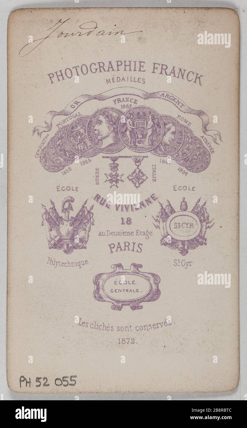 Ritratto di Giordania (attrice?) Ritratto di Jourdain, attrice. 1860-1890. Carte de visite (verso). Photographie de Franck (dit Gobinet de Villecholle-1816-1906). Parigi, musée Carnavalet. Foto Stock