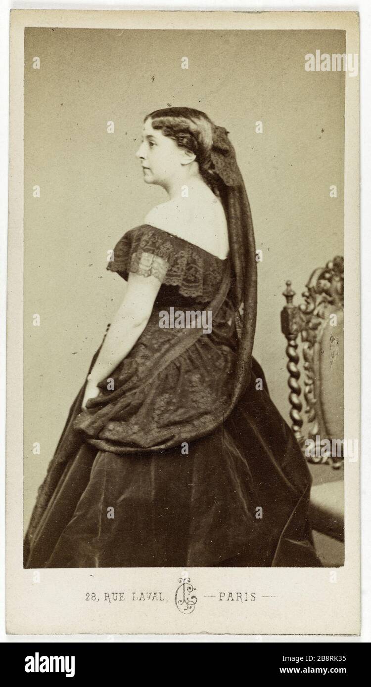 Ritratto di Céline Montaland (1843-1891), attrice teatrale. Ritratto di Céline Montaland (1843-1891), attrice de théâtre. Carte de visite (recto). Tirage sur papier albuminé. 1860-1890. Photographie de L. Cremière & Cie Paris, musée Carnavalet. Foto Stock