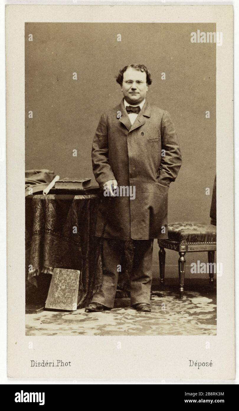 Ritratto di Carlo Monselet (1825-1888), scrittore e gastronomo. Ritratto di Carlo Monselet (1825-1888), lettérateur et gastronome. Carte de visite (recto). Tirage sur papier albuminé. 1860-1890. Photographie d'André Adolphe Eugène Disdéri (actif de 1819-1889). Parigi, musée Carnavalet. Foto Stock