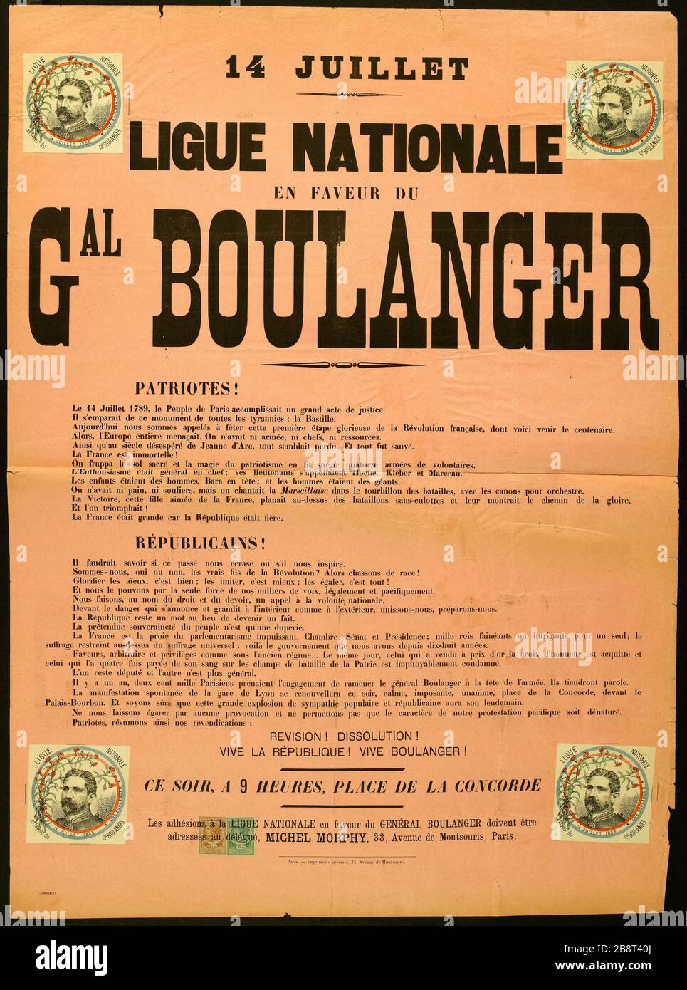 LUGLIO 14, LEGA NAZIONALE PER IL BAKER LAG, PATRIOTS! Imprimerie spéciale. 14 JUILLET, LIGUE NATIONALE EN FAVEUR DU GAL BOULANGER, PATRIOTES!. Typographie couleur sur papier rosa. 1888-1889. Parigi, musée Carnavalet. Foto Stock