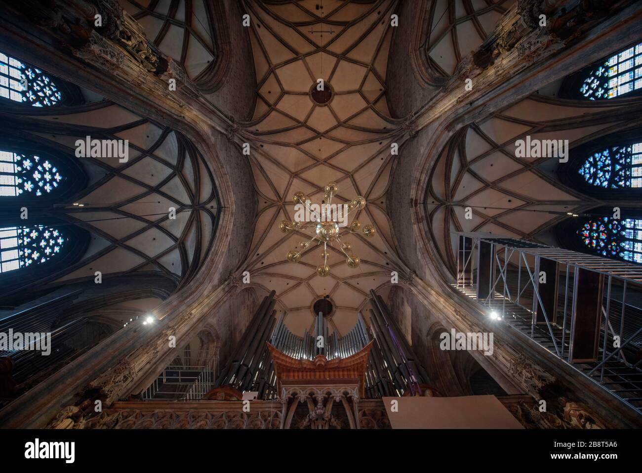 Vienna, Austria. Cattedrale di Santo Stefano bellissimo interno nel centro di Vienna. Chiesa cattolica romana in stile gotico. Stephansdom Foto Stock
