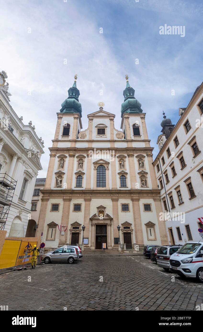 Vienna, Austria. Chiesa dei Gesuiti (Jesuitenkirche), conosciuta anche come Chiesa Universitaria (Universitätskirche) su Ignaz Seipel Platz a Vienna Foto Stock